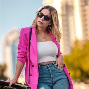 Meet your Posher, Evelyn from Belanoia